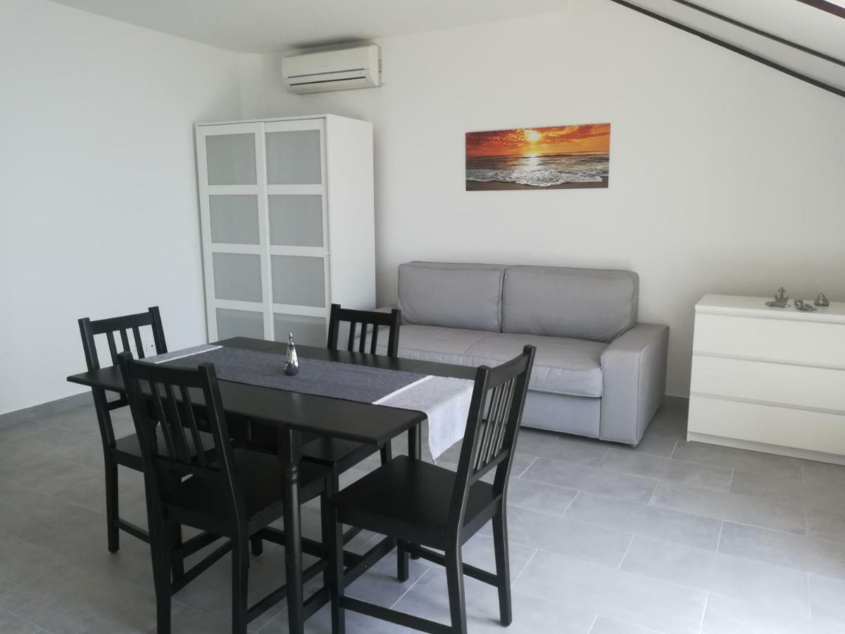 Villa Adagio Apartments Sumartin Exterior photo